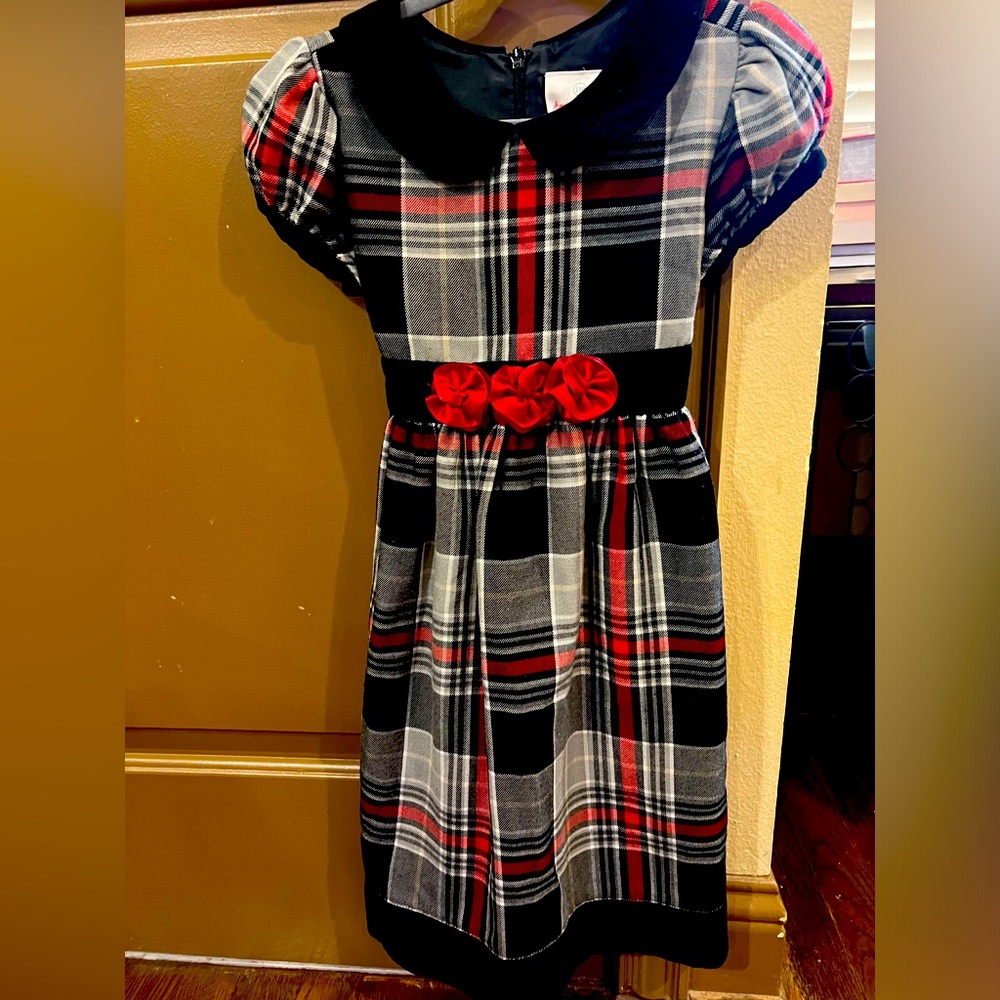 Hanna Anderson holiday dress - true to size- size 5 (110)